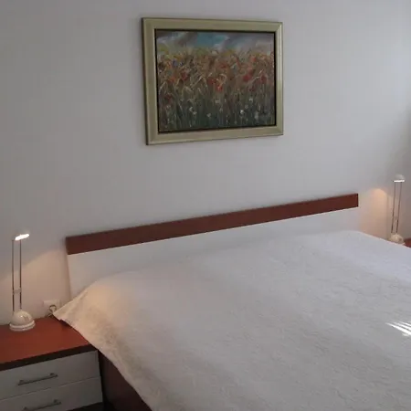 Pak Apartment