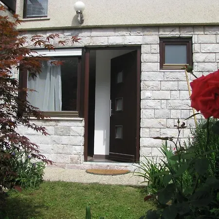 Pak Apartment
